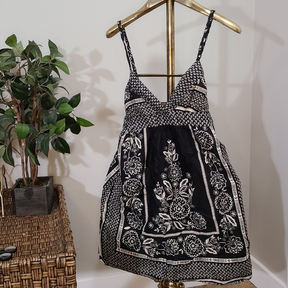 Kimchi & Blue Black and White Summer Dress Strappy